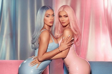 Doi doi nho choi than voi Kylie Jenner hinh anh