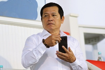 CDV Nam Dinh: 'Toi dung tu cam phan de noi ve cong tac trong tai' hinh anh