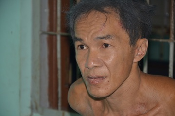 Nghi pham giet nguoi phan xac o Sa Dec duoc dua di chua benh tam than hinh anh