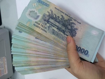 Nguoi phu nu bao mat 1,2 ty sau cu dien thoai hinh anh