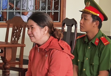 Cuu nhan vien ngan hang linh 17 nam tu hinh anh