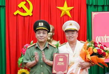 Dai ta Nguyen Thanh Phong lam pho giam doc Cong an tinh Vinh Long hinh anh