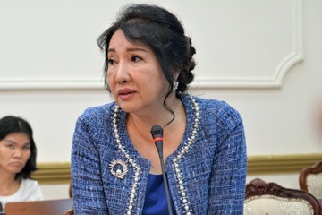 Quoc Cuong Gia Lai muon them 69 ty cua chu tich hinh anh