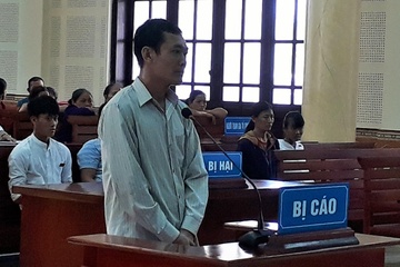 Nguoi chong dam chet vo thay doi loi khai ban dau hinh anh