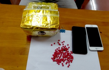 Ba thanh nien bi bat khi dang van chuyen hon 1 kg ma tuy hinh anh