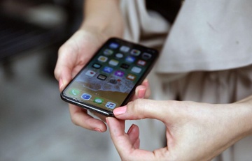 Tra tan iPhone X hinh anh