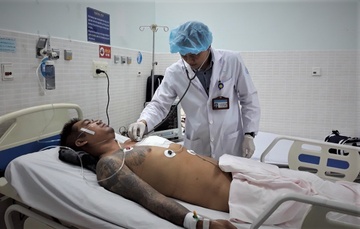 Chong tu dam thung tim vao ngay Valentine khi cai nhau voi vo hinh anh