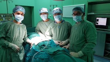 Gap thanh cong manh dan nam trong bung 40 nam hinh anh