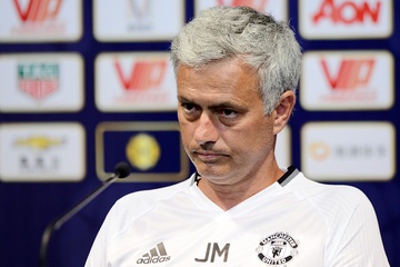 Mourinho thua nhan kha nang chieu mo Paul Pogba hinh anh
