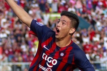 Tuyen trach vien Barcelona toi Paraguay de ky hop dong voi 'Messi moi' hinh anh