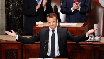 Hau than mat voi Trump, Macron quay sang chi trich 'nuoc My tren het' hinh anh