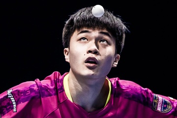 Tay vot 18 tuoi ha guc Ma Long va Fan Zhendong hinh anh