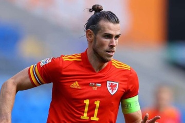 Bale la golf thu hay sieu sao bong da? hinh anh