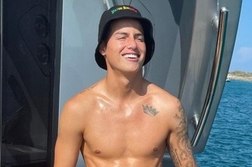 James Rodriguez di nghi mat khi bi loai khoi tuyen Colombia hinh anh