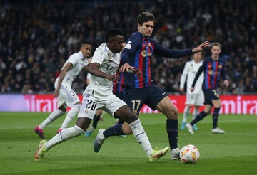 Cang thang giua Real va Barca hinh anh