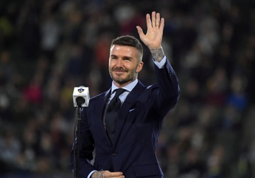 Beckham duoc phong tuoc Hiep si hinh anh