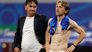 Modric: 'Bong da that tan nhan' hinh anh