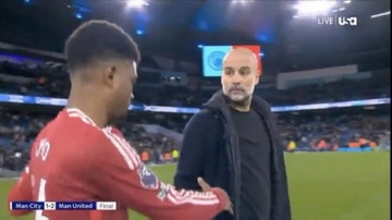 Pep ngac nhien khi Amad den bat tay hinh anh
