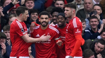 Nottingham Forest trut gian len Brighton voi tran thang 7-0 hinh anh