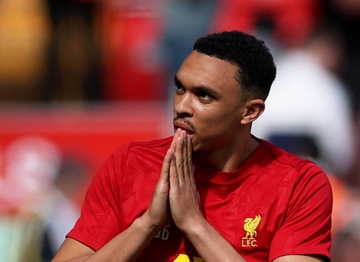 Alexander-Arnold rời Liverpool với giá rẻ bèo