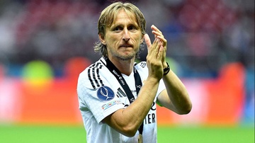 Hanh dong dep cua Modric hinh anh