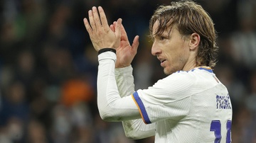 Modric roi Real Madrid hinh anh