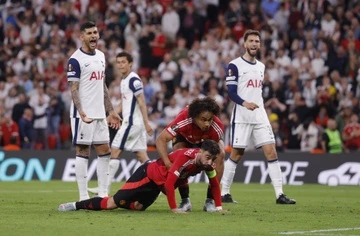 Chung ket Tottenham - MU te nhat lich su hinh anh
