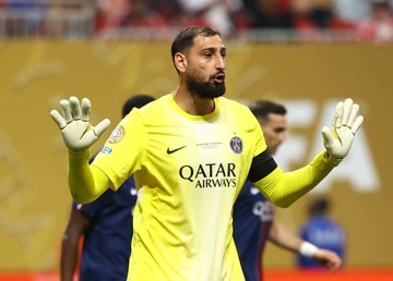 Chelsea tinh 'cuop' Donnarumma sau Club World Cup hinh anh