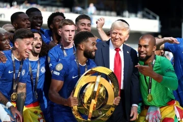 Dan sao Chelsea ngo ngac voi ong Trump hinh anh