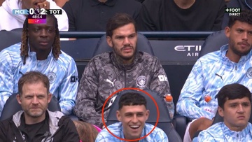 Foden cuoi tuoi khi Man City thua 2 ban hinh anh