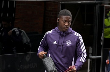 Mainoo can nhac roi Man Utd hinh anh