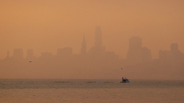 Chay rung lich su khien San Francisco o nhiem ngang Bac Kinh hinh anh