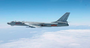 Oanh tac co Trung Quoc bay gan Guam va thong diep toi My hinh anh