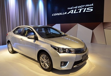 Oto Toyota lien tuc bi soan ngoi o Viet Nam hinh anh