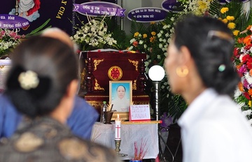 Bat giam tai xe xe tai tong chet thai phu va con gai hinh anh