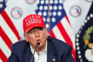 Tong thong Trump: My se giam dang ke thue doi ung cho hang Viet Nam hinh anh