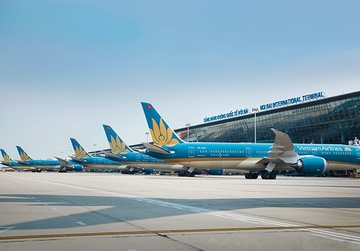 Vietnam Airlines bi giam lai sau soat xet hinh anh