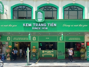 Chu hang kem Trang Tien chua het lo hinh anh