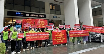 Bo Xay dung yeu cau lam ro viec hang tram nguoi dan doi mua doi nha hinh anh