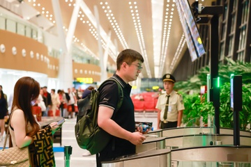 Vietnam Airlines hoan viec chuyen moi chuyen bay ve ga T3 Tan Son Nhat hinh anh