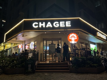 Chagee đóng cửa sớm trong ngày khai trương