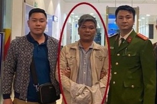 Bat giu nghi pham giet nguoi sau 28 nam lan tron hinh anh