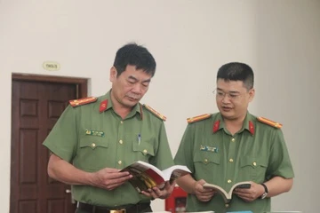 Viet ve an ninh khong chi la mo ta vu an hinh anh