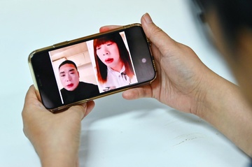 Vu Hong ty mo ra goc nhin khac ve the gioi an danh hinh anh