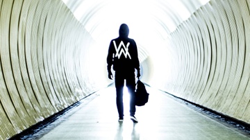 Alan Walker gioi thieu ban remix rap cua 'Faded' hinh anh