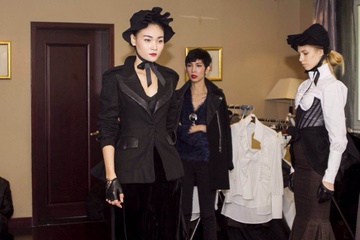 Xuan Lan casting nguoi mau o Thuong Hai hinh anh