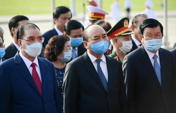 Lanh dao Dang, Nha nuoc vao lang vieng Chu tich Ho Chi Minh hinh anh