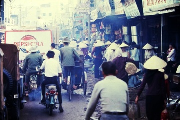 Cho Tet Ong Ta - Mot troi thuong nho hinh anh