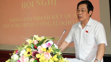 Trung uong tan thanh to trinh cua Bo Chinh tri ve nhan su hinh anh