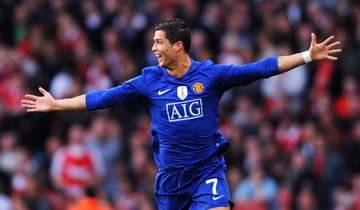Solskjaer lay ban thang cua Ronaldo lam mau cho tran gap Arsenal hinh anh